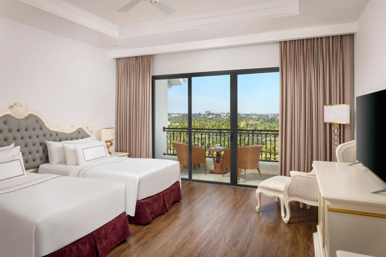 Melia Vinpearl Cua Hoi Beach Resort Кыало Экстерьер фото