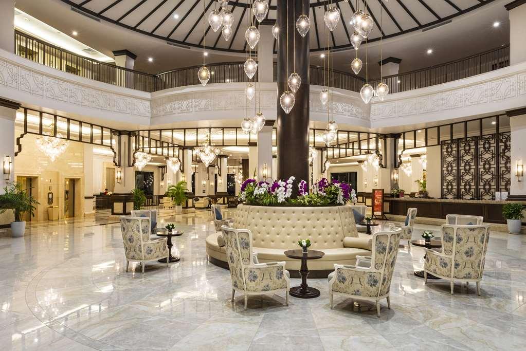 Melia Vinpearl Cua Hoi Beach Resort Кыало Интерьер фото