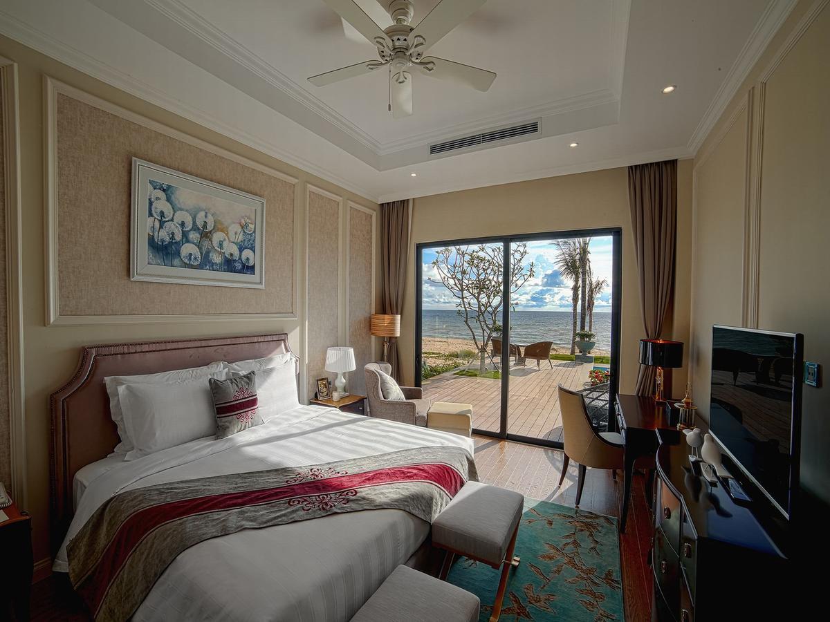 Melia Vinpearl Cua Hoi Beach Resort Кыало Экстерьер фото