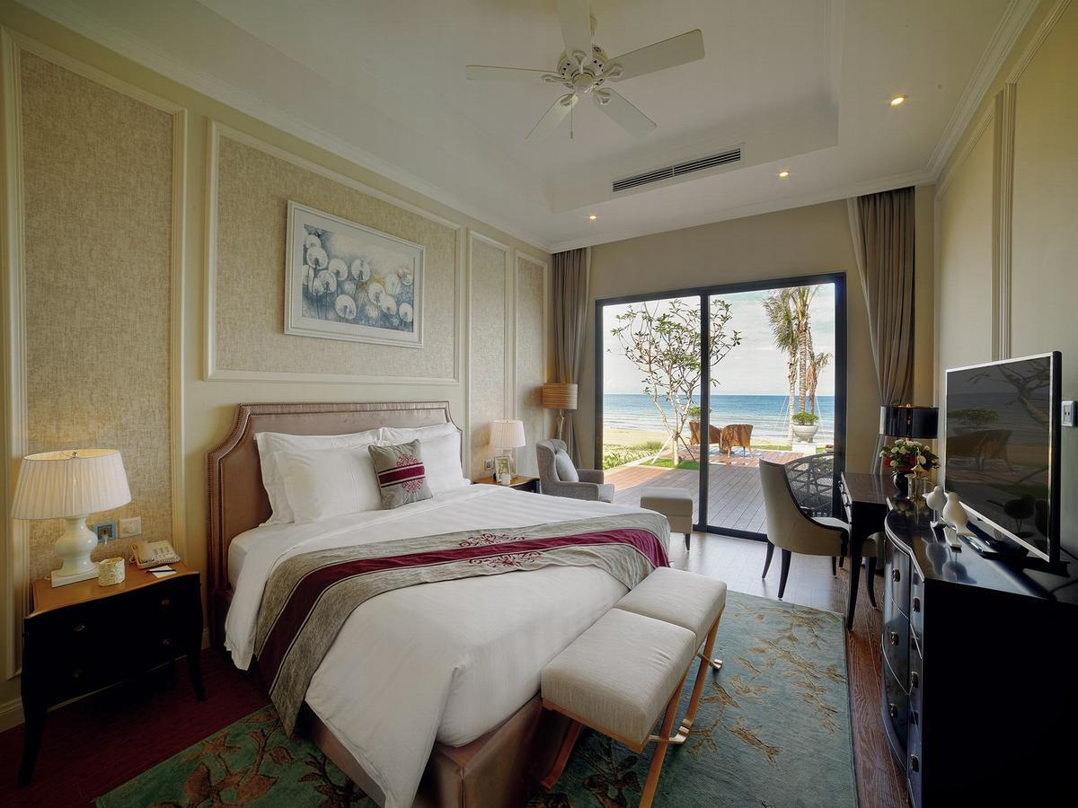Melia Vinpearl Cua Hoi Beach Resort Кыало Экстерьер фото