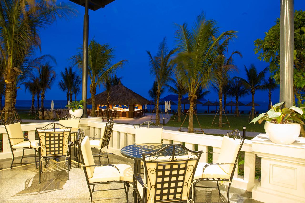 Melia Vinpearl Cua Hoi Beach Resort Кыало Экстерьер фото